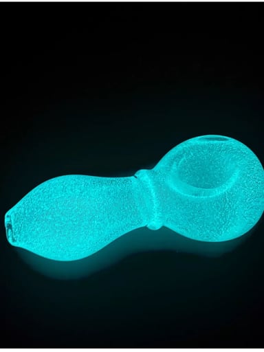 Preview pic of Glow in the Dark Glass Pipe