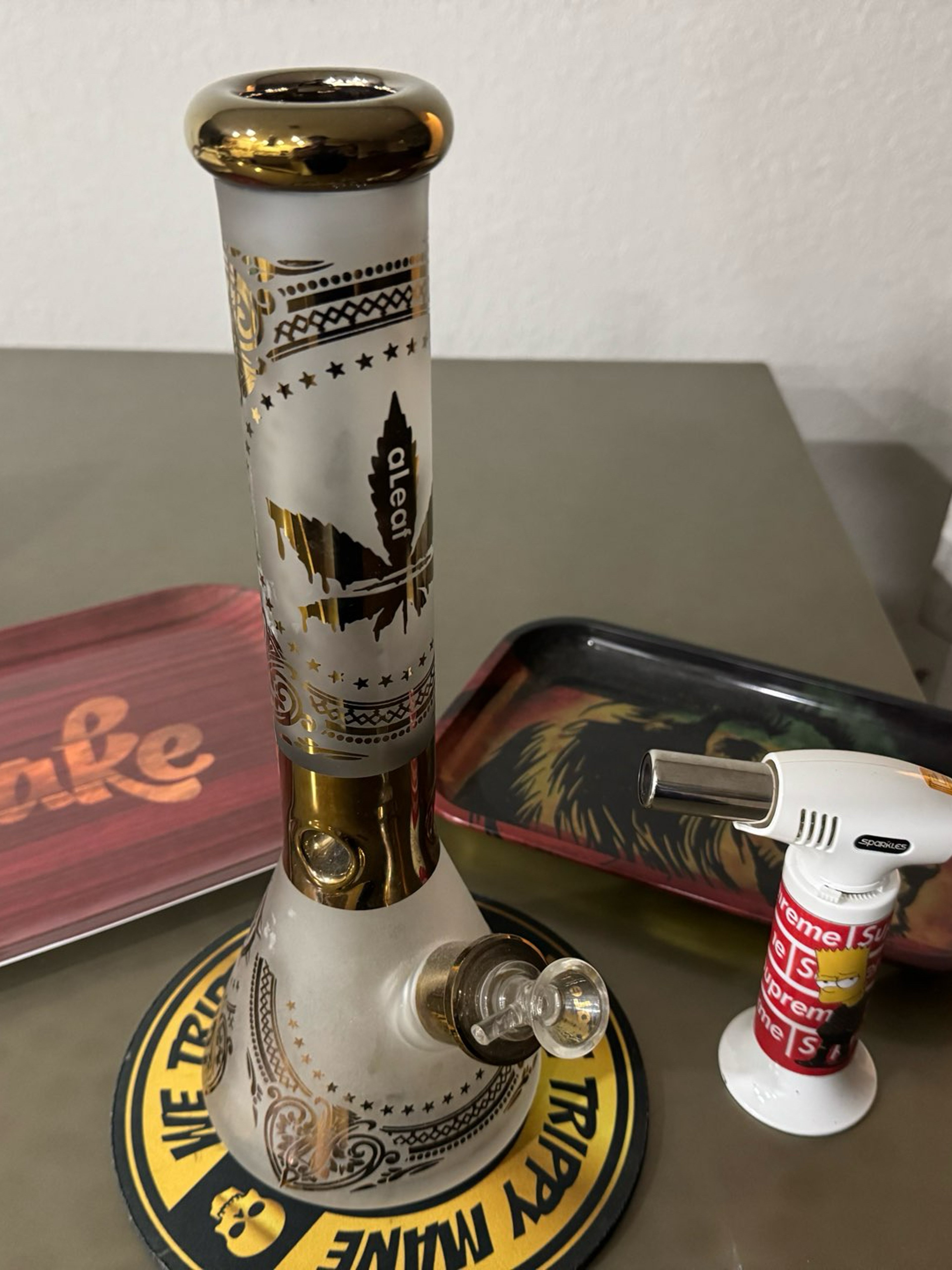 Preview pic of ✨ ALEAF Gold Glass Bong Bundle – Matching Accessories + Torch