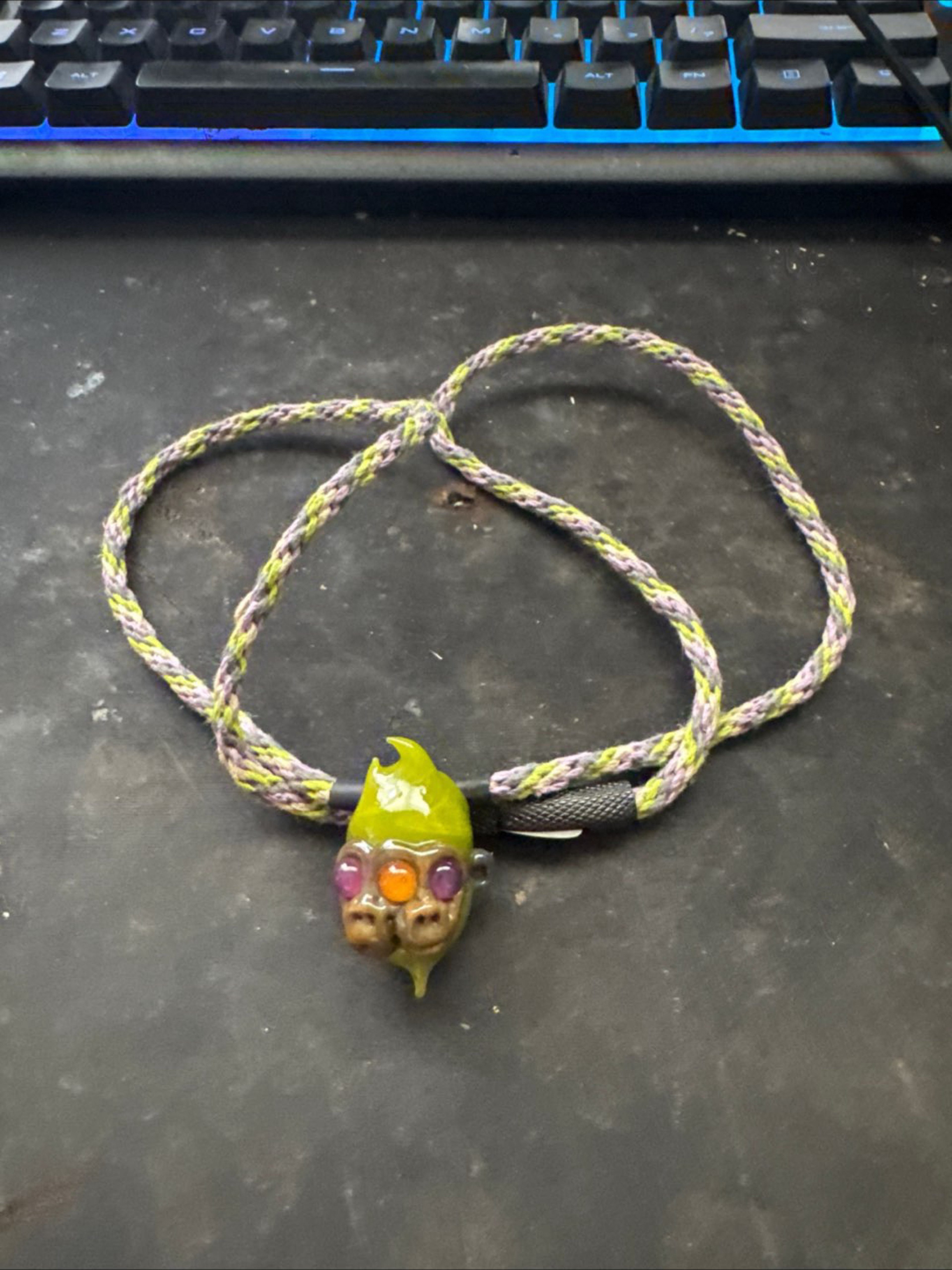 Blusun pendant image 0
