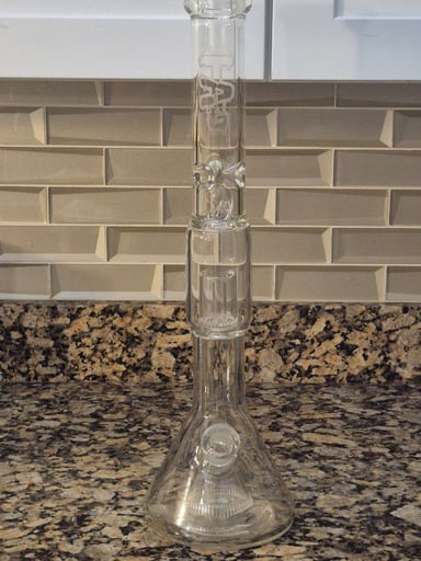 Preview pic of TAG-21" SUPER SLIT PYRAMID TO INTERIOR SHOWERHEAD BEAKER BONG 50X7MM (18MM FEMALE)