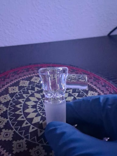 Preview pic of IV Glass 18/4