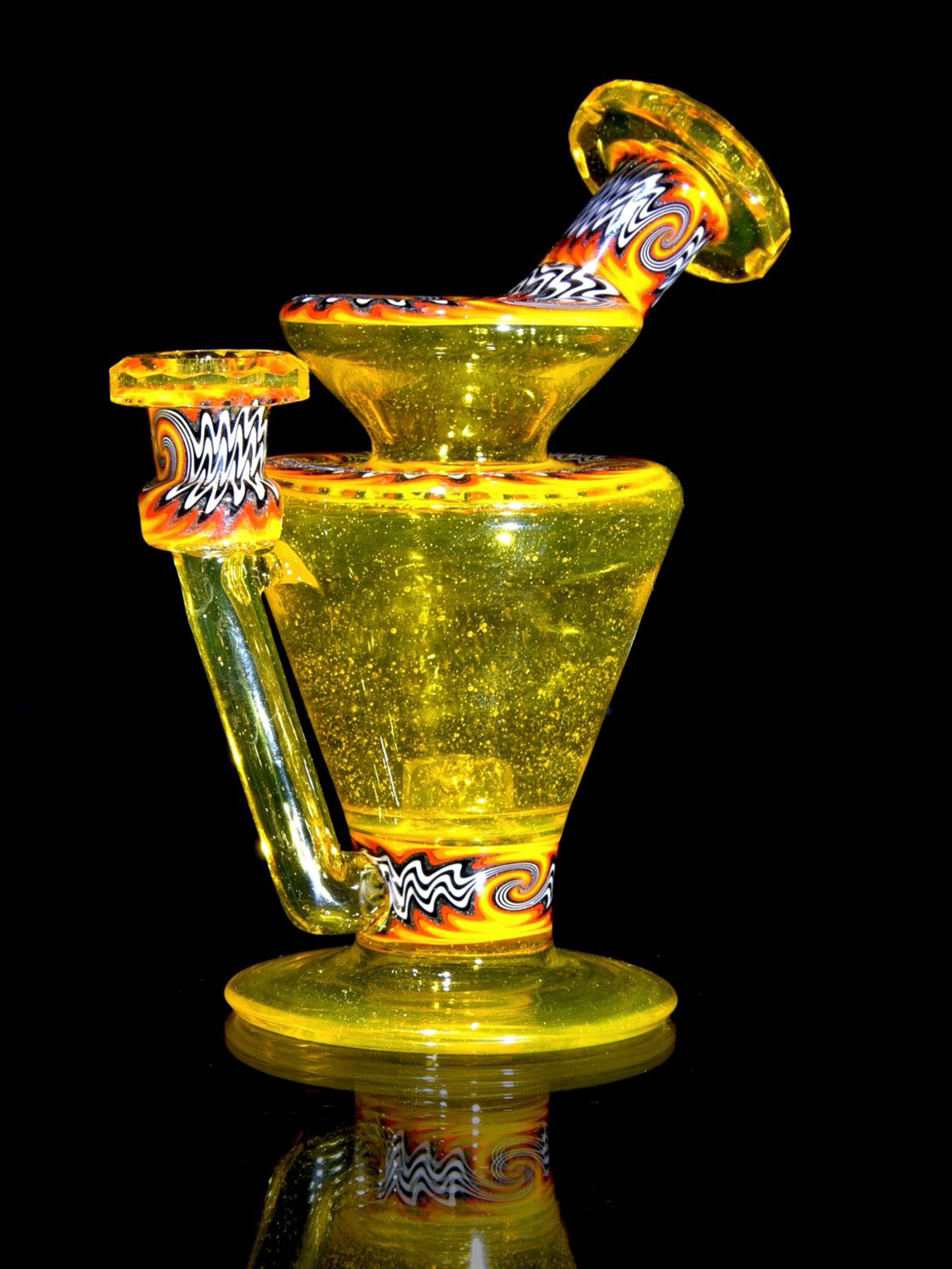 Preview pic of Capt’n Cronic - CFL Reactive Faceted Bentneck Banger Hanger w/ Lineworked Sections - Terps - 10mm Female