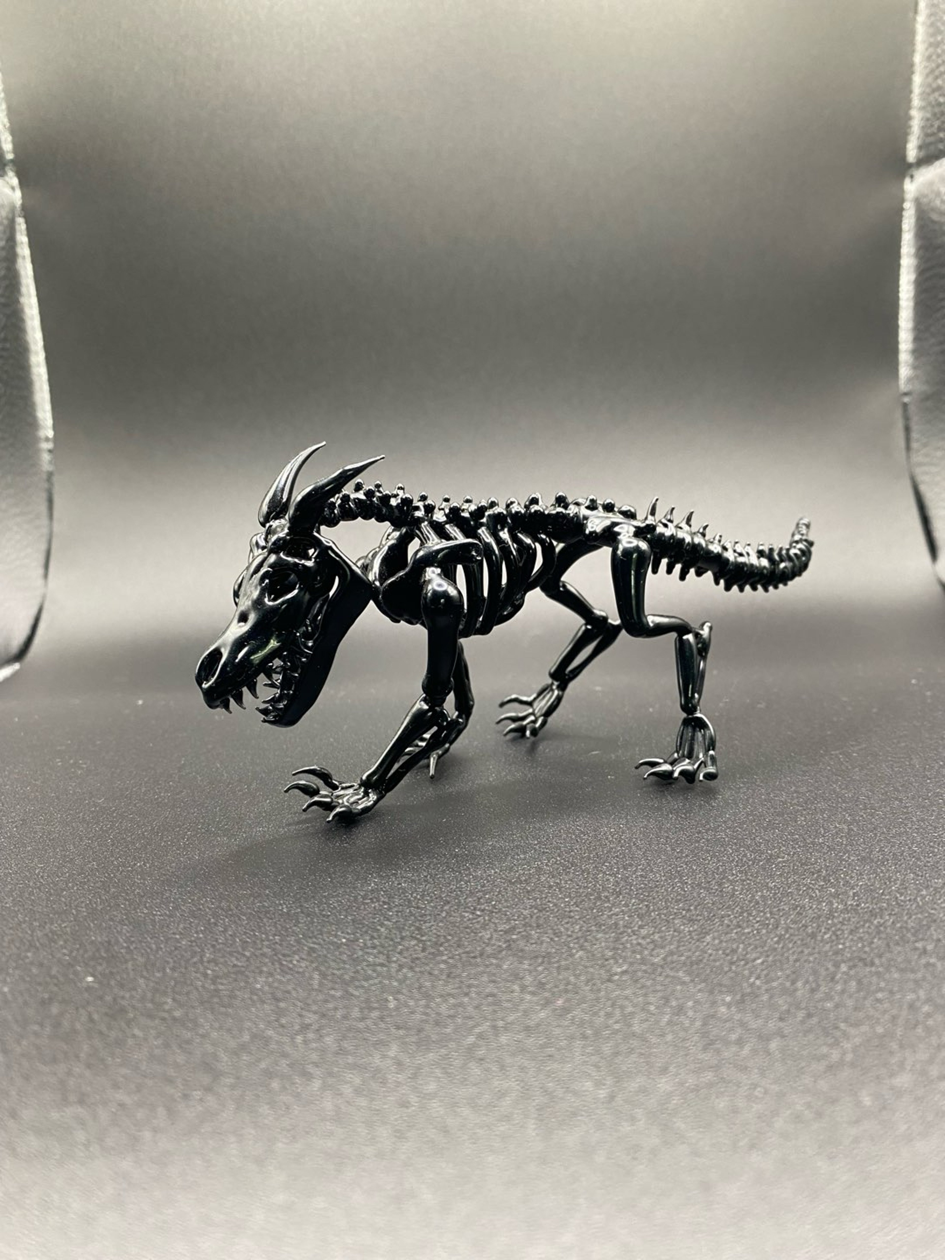 Preview pic of Mini dragon sculpture