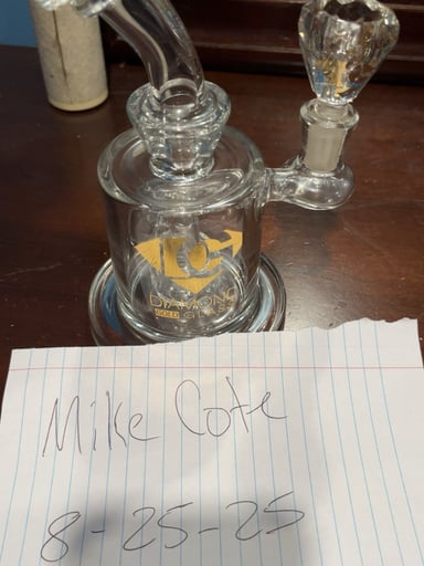 Preview pic of Diamond glass rig/bong