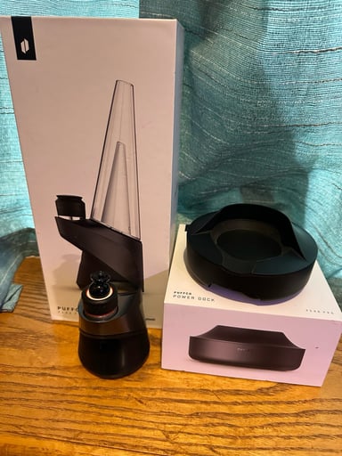 Preview pic of Puffco Peak Pro with 3D chamber, Power Dock, & Bradley Cooper Carb cap!
