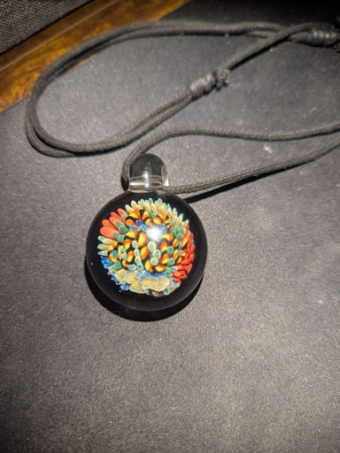 Preview pic of Medium sized coral pendant