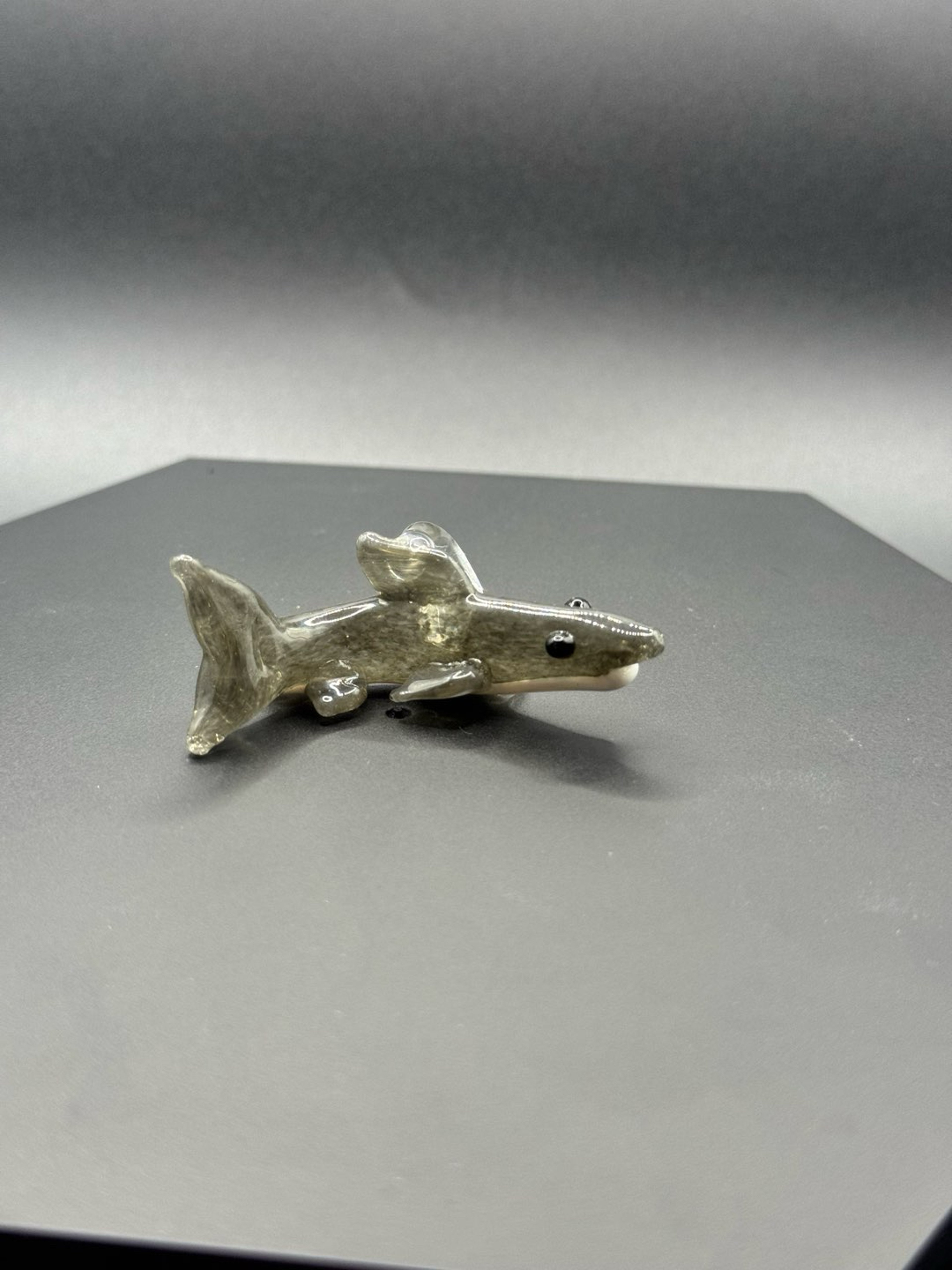 Shark pendant image 0