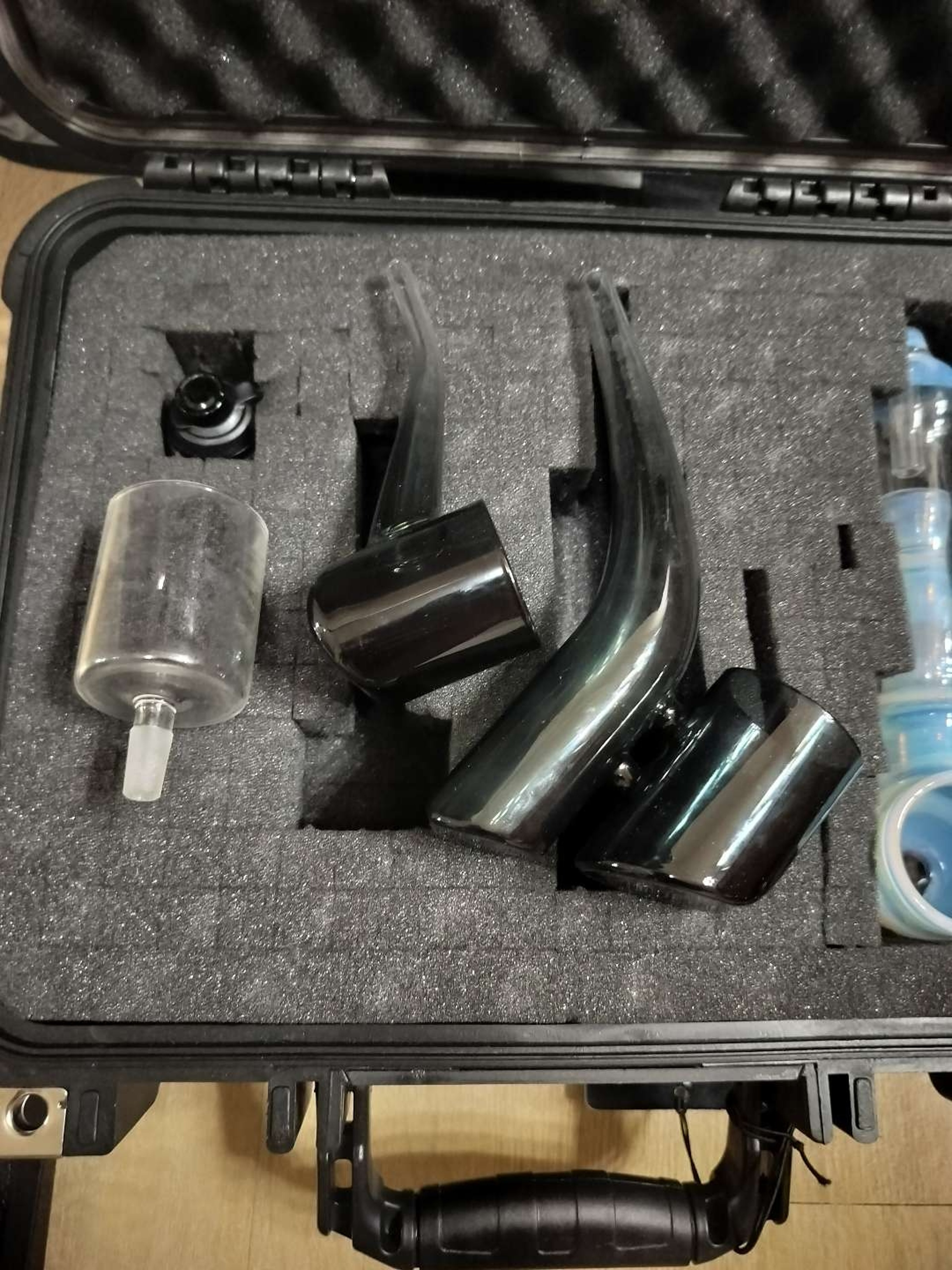 Preview pic of Puffco proxy bundle ($385 in value)