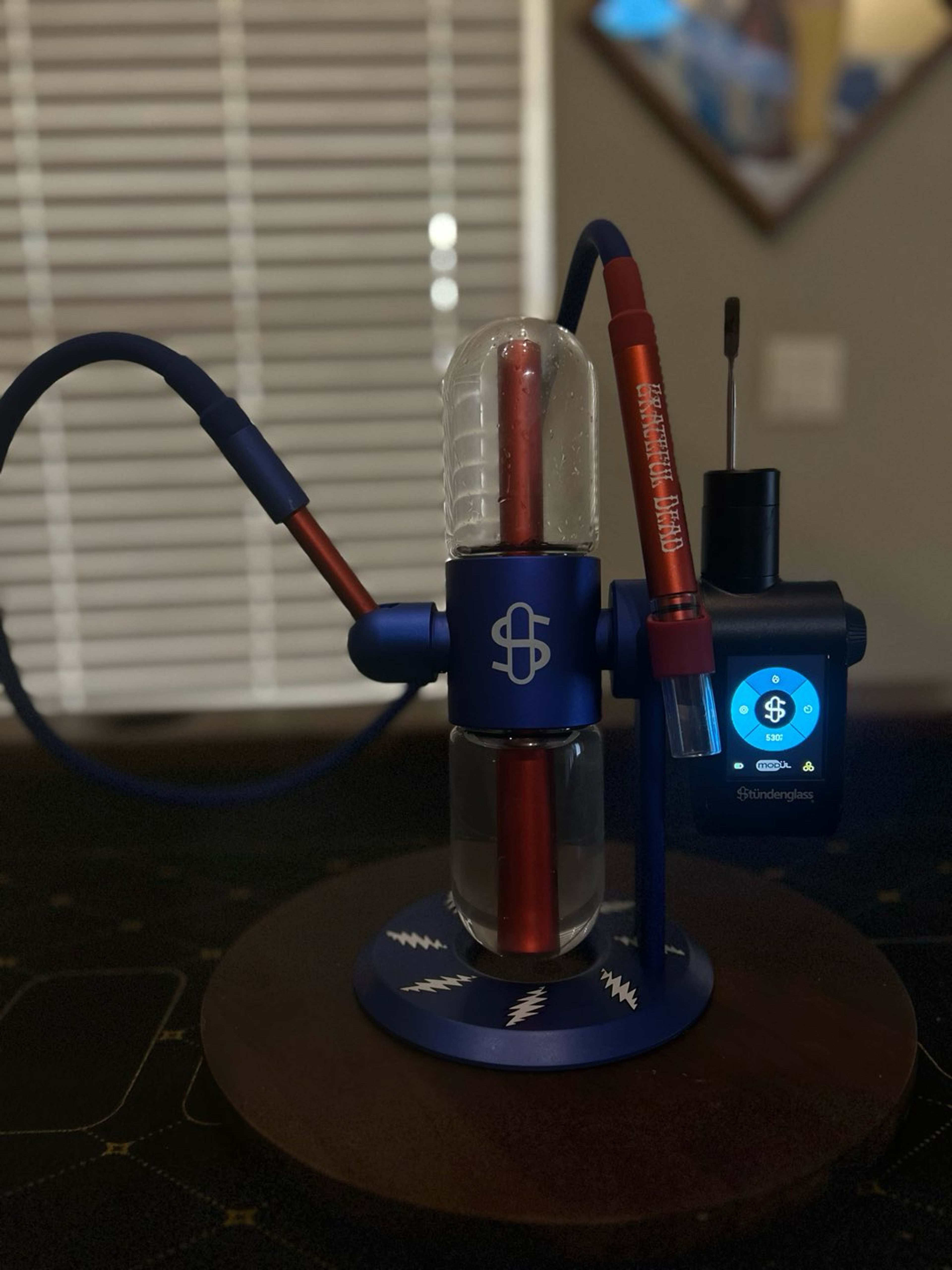 Preview pic of Stündenglass x Greatful Dead Gravity bong w/ Mödule
