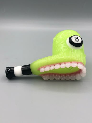 Preview pic of Ouchkick Toothy Dry Pipe
