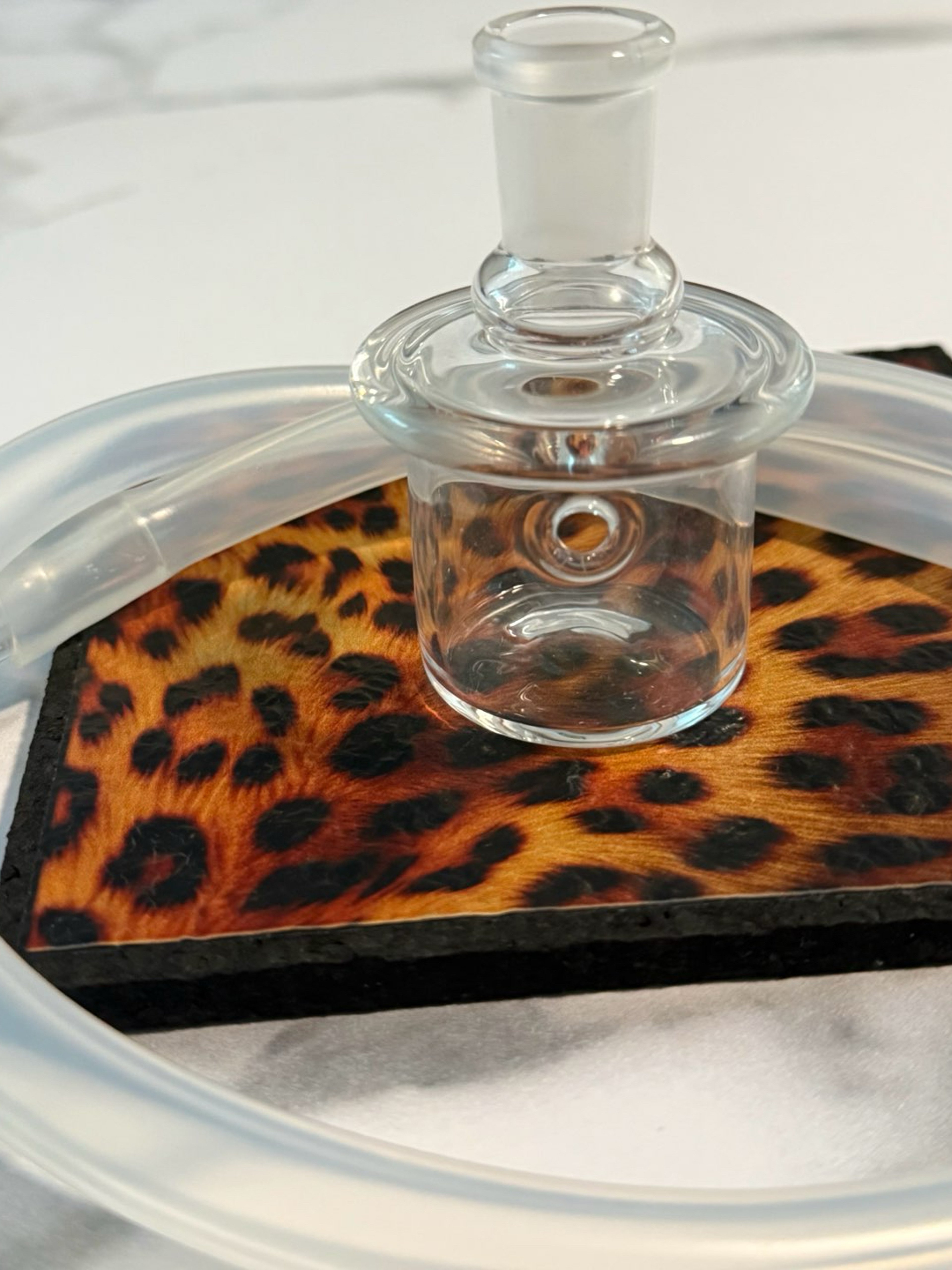 Preview pic of Dr. Dabber Switch 2 - Kadabra Glass Whip Adapter Top