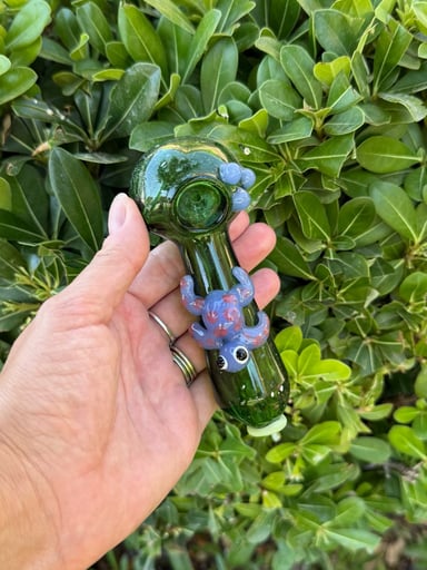 Preview pic of Purple Frog Glass Hand Pipe