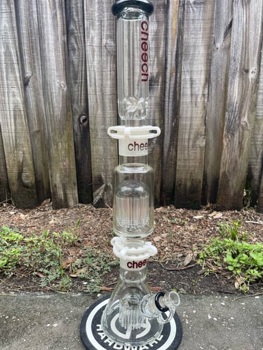 Preview pic of Cheech build a bong