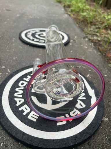 Preview pic of Julian J downgrid inline