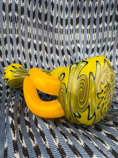Preview pic of Yellow horned spoon