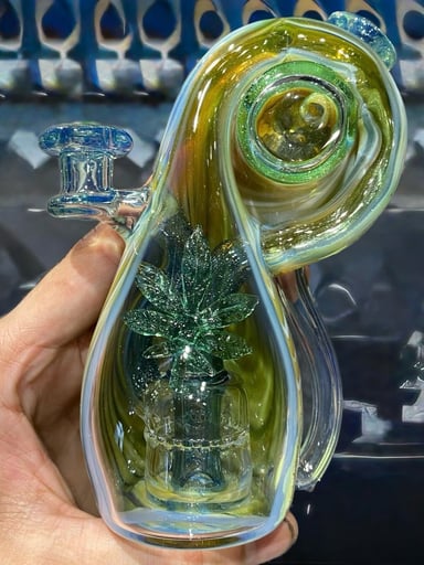 Preview pic of Earl Jr Infinity Bottle Mini