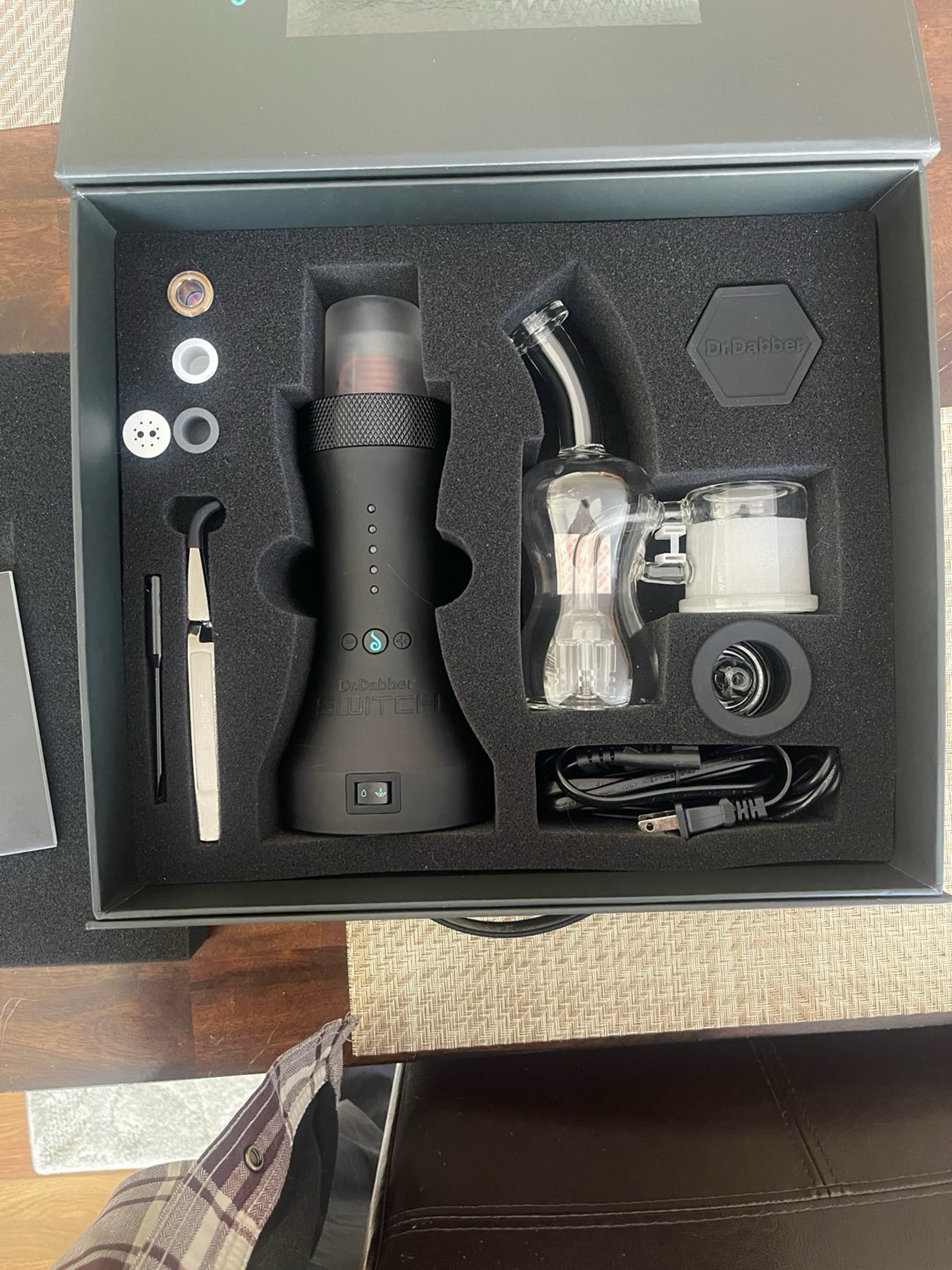Dr. Dabber Switch w/Accessories image 0