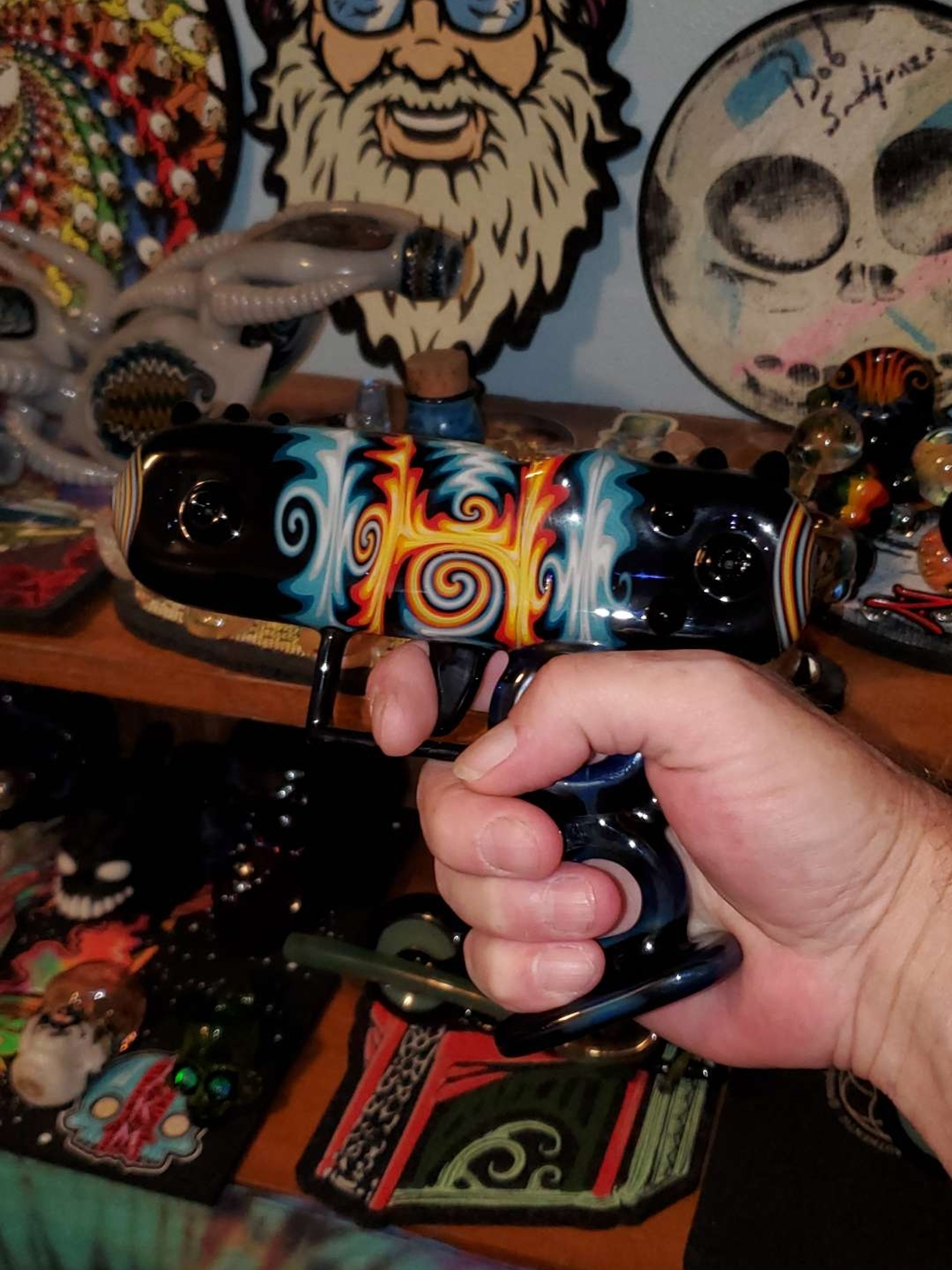 Preview pic of Darby Dry RayGun Pipe 2011