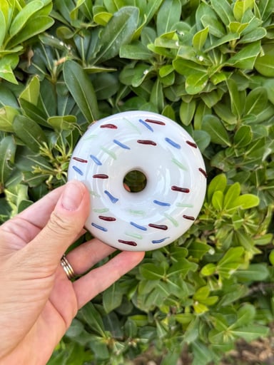 Preview pic of Sprinkle Donut Glass Hand Pipe
