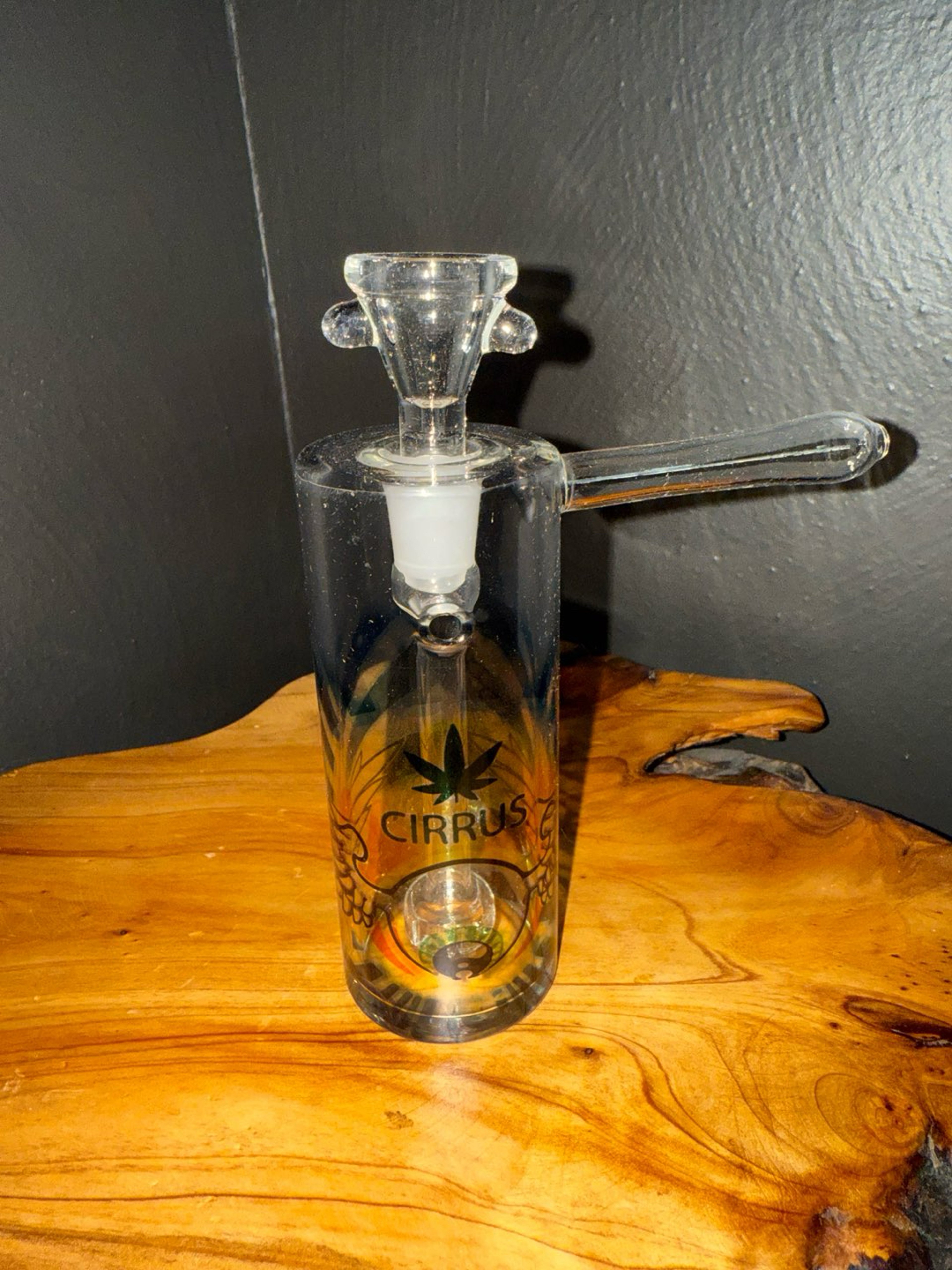 Preview pic of Cirrus glass bubbler