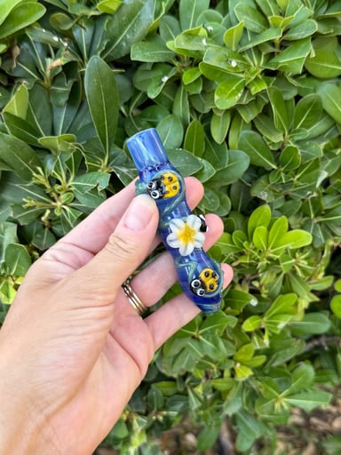 Preview pic of Blue Bees & Daisies Glass Chillum