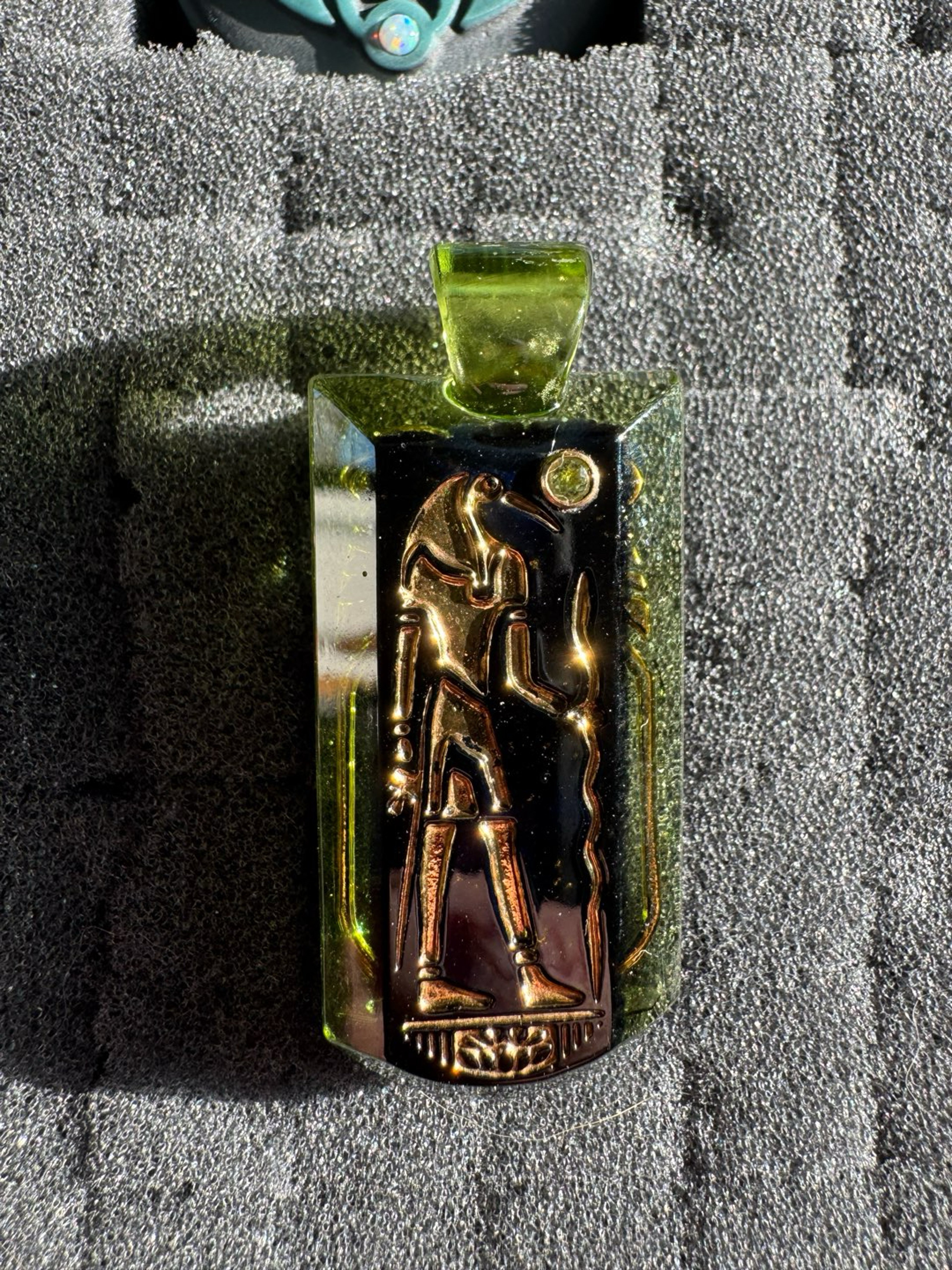 Preview pic of GREENT GLASS Toth/Hateraide/peridot gem stone 24k real gold inlay pendant