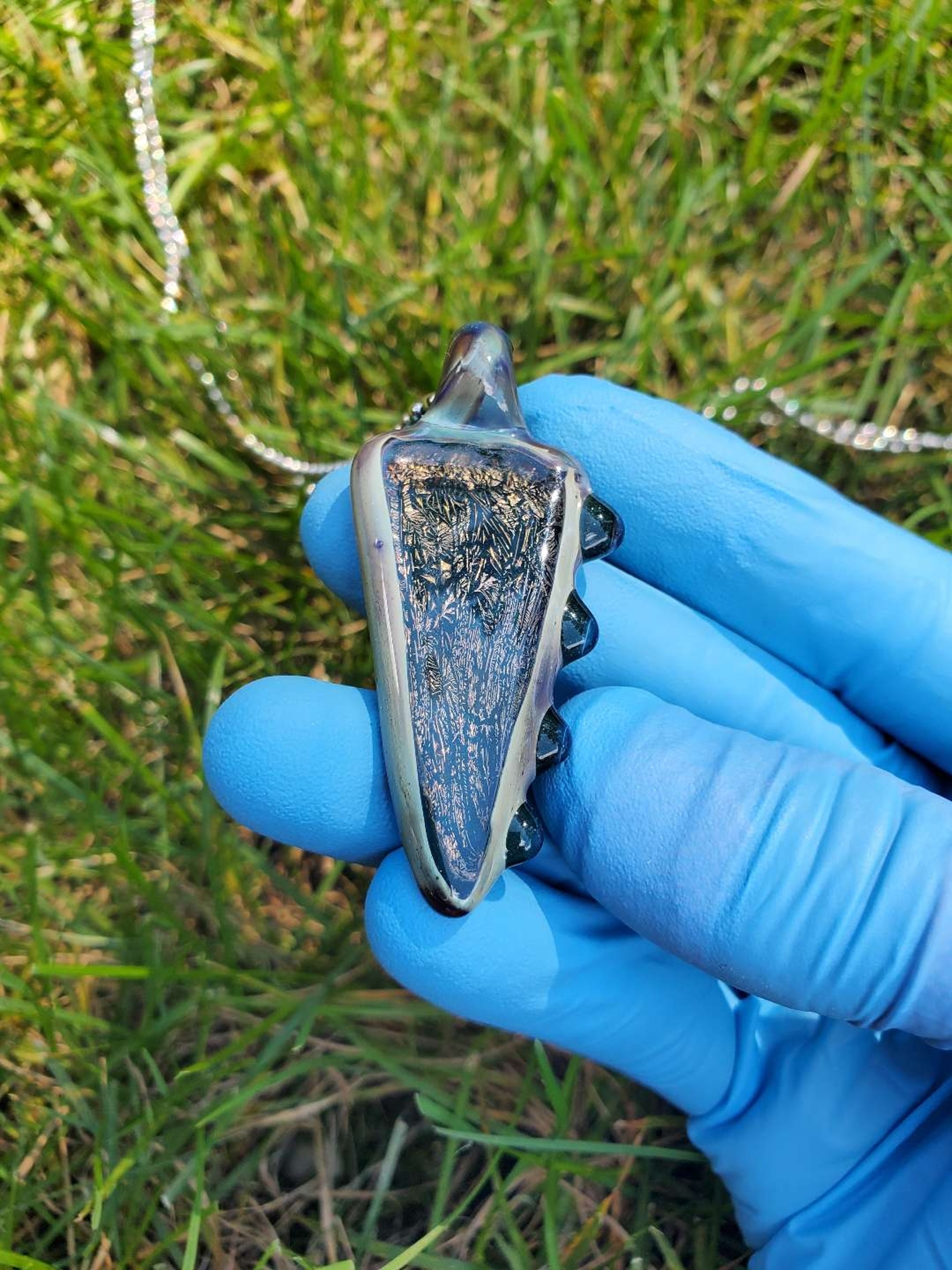 Preview pic of Gold etched pendy