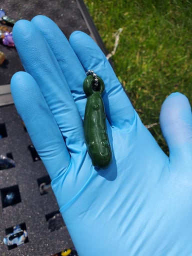 Preview pic of Pickle pendy