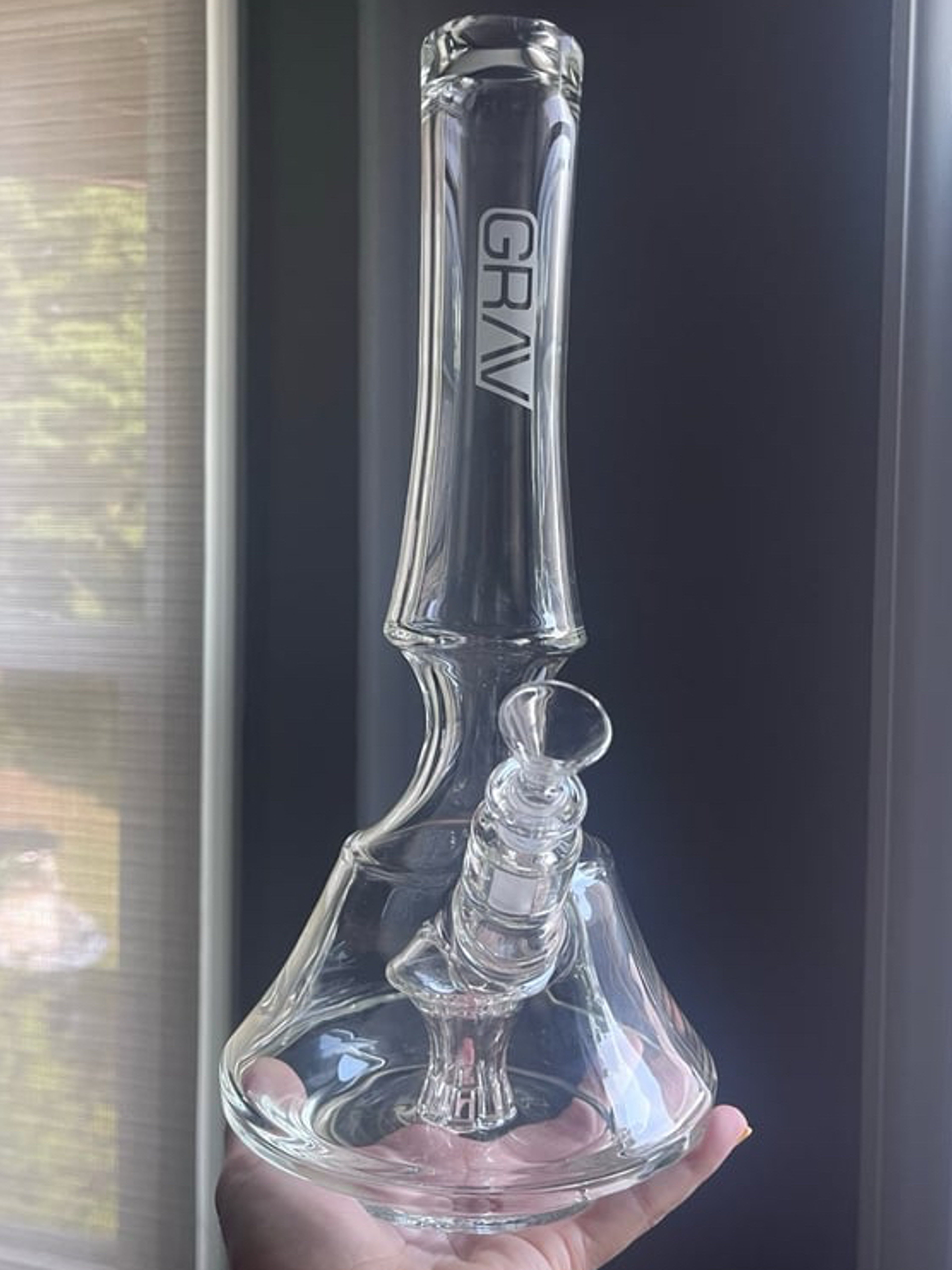 GRAV Empress Water Pipe image 0