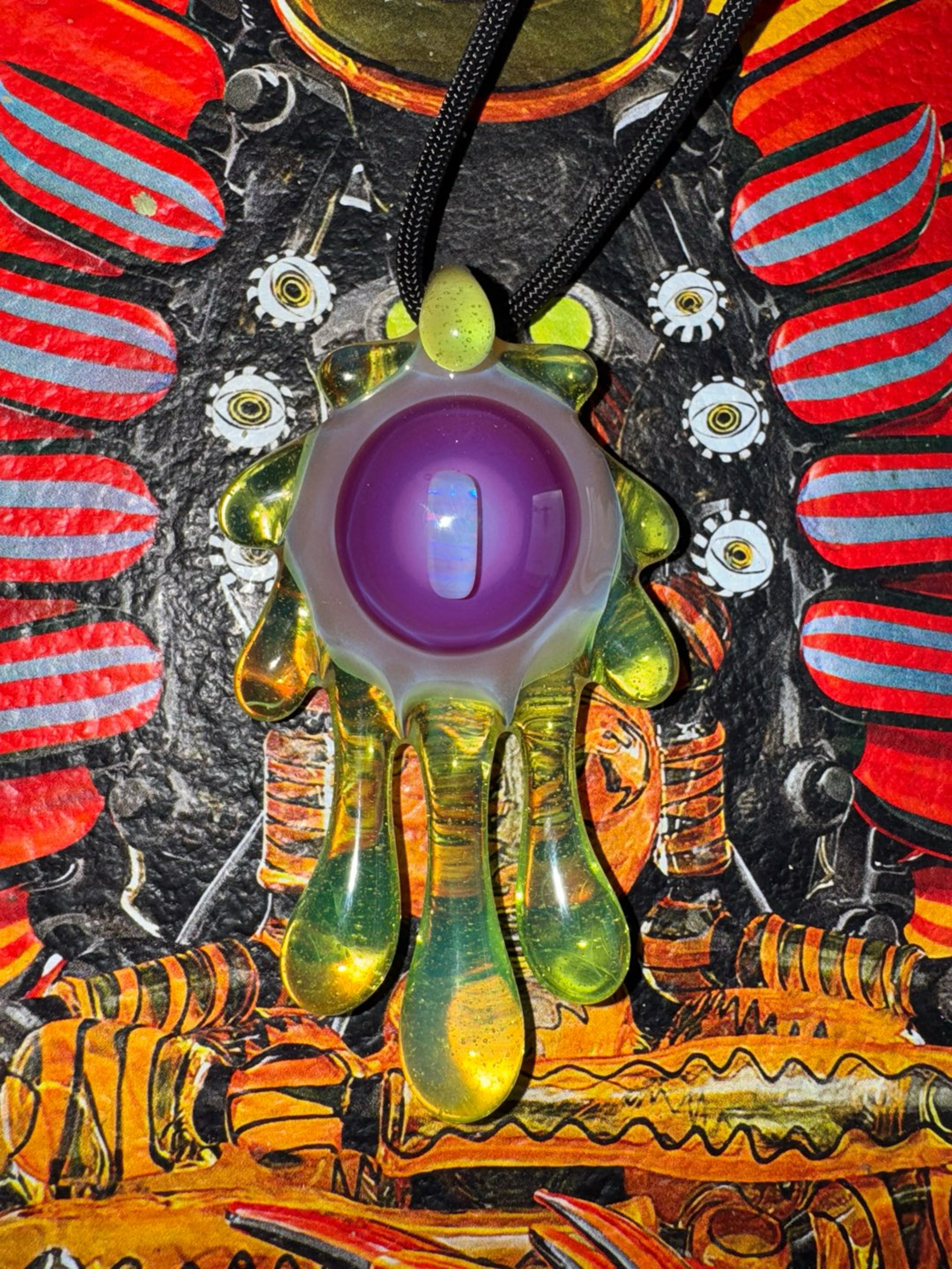 Preview pic of Kberg pendant
