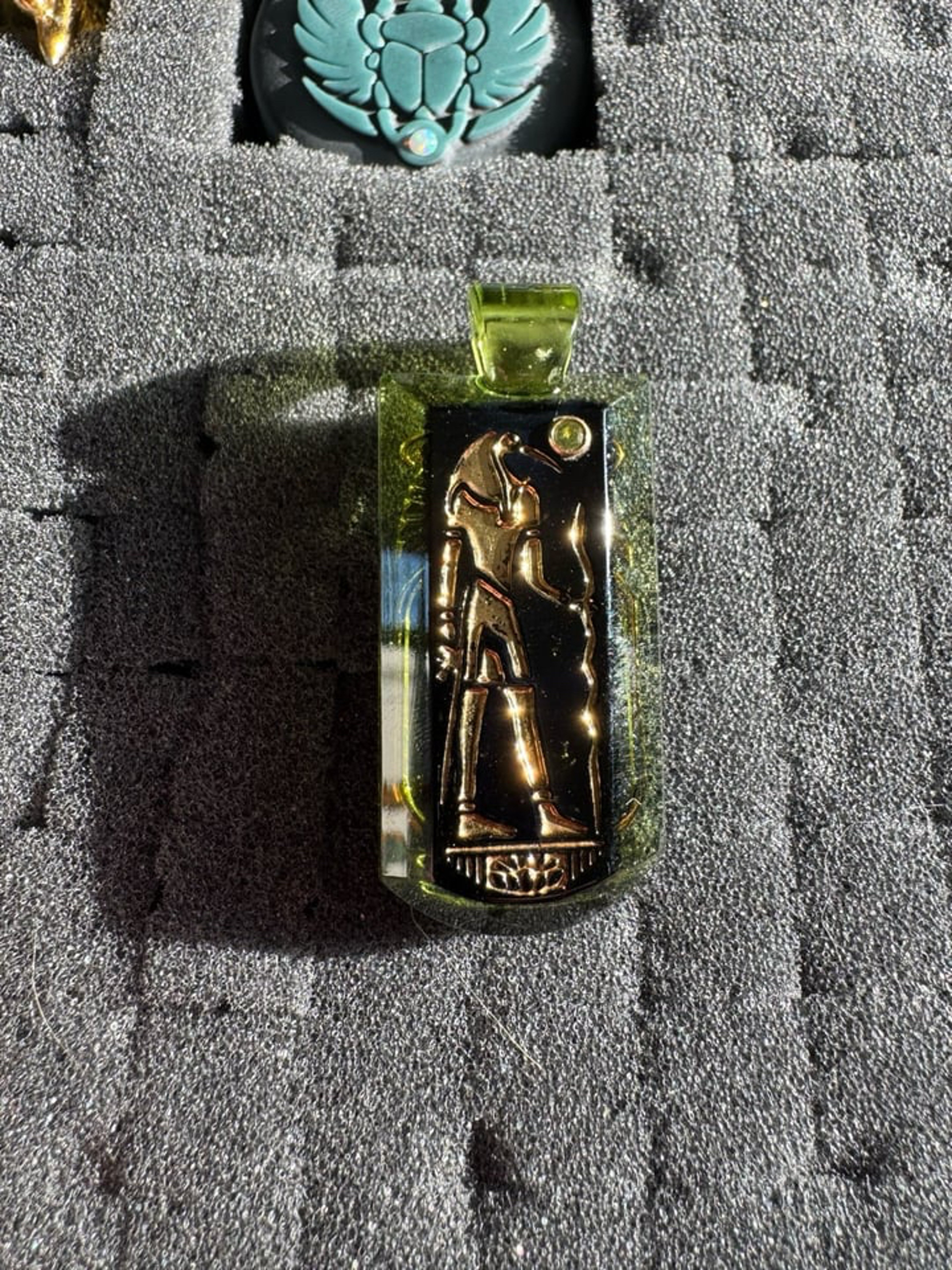 Preview pic of GREENT GLASS Toth/Hateraide/peridot gem stone 24k real gold inlay pendant