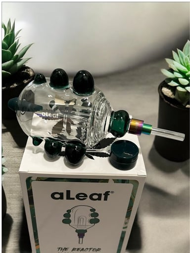 Preview pic of aLeaf 🍁 The Reactor 6” Oblong Purifier in Green