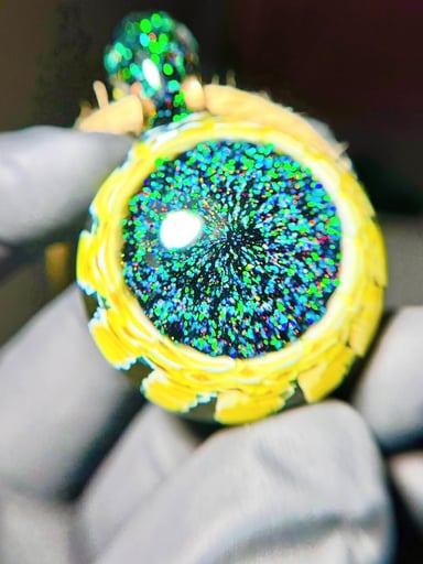 Preview pic of SAPGLASS UV Crushed Citrine Swanger