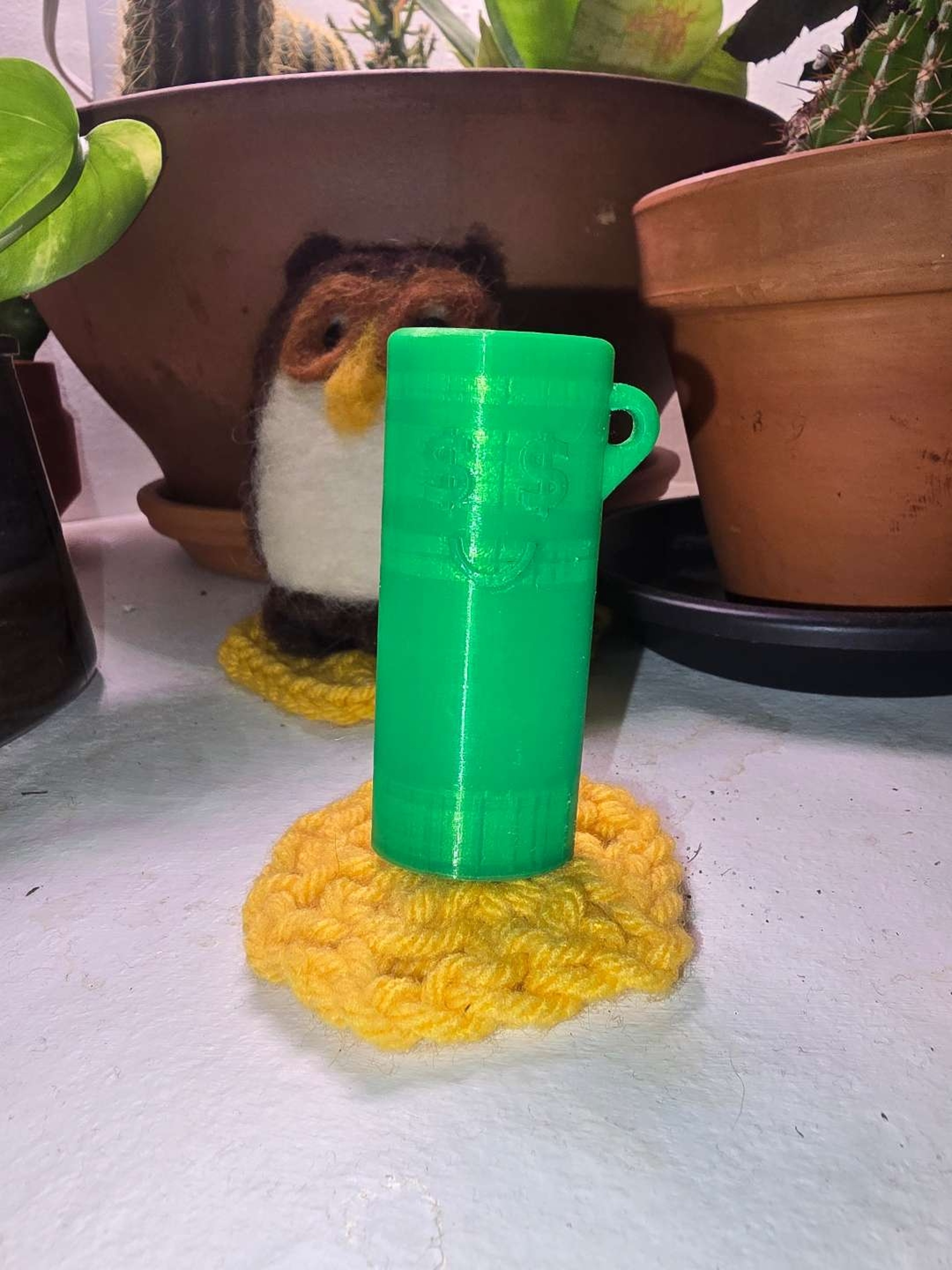Preview pic of Money eye bic lighter key chain holder