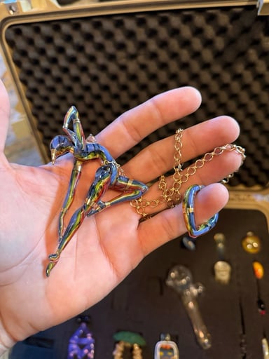 Preview pic of Sibelley x crunklestein pendant