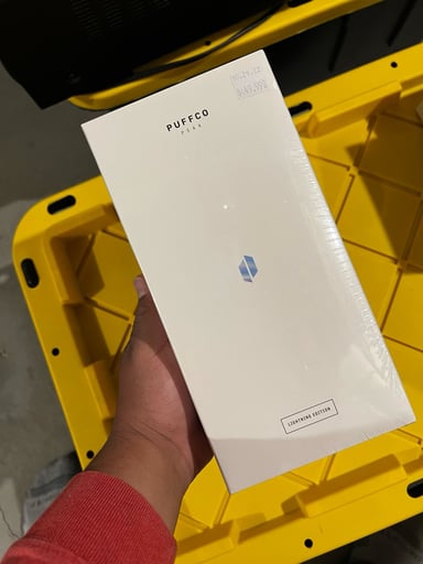 Preview pic of Puffco Peak (rare lucid lightning)