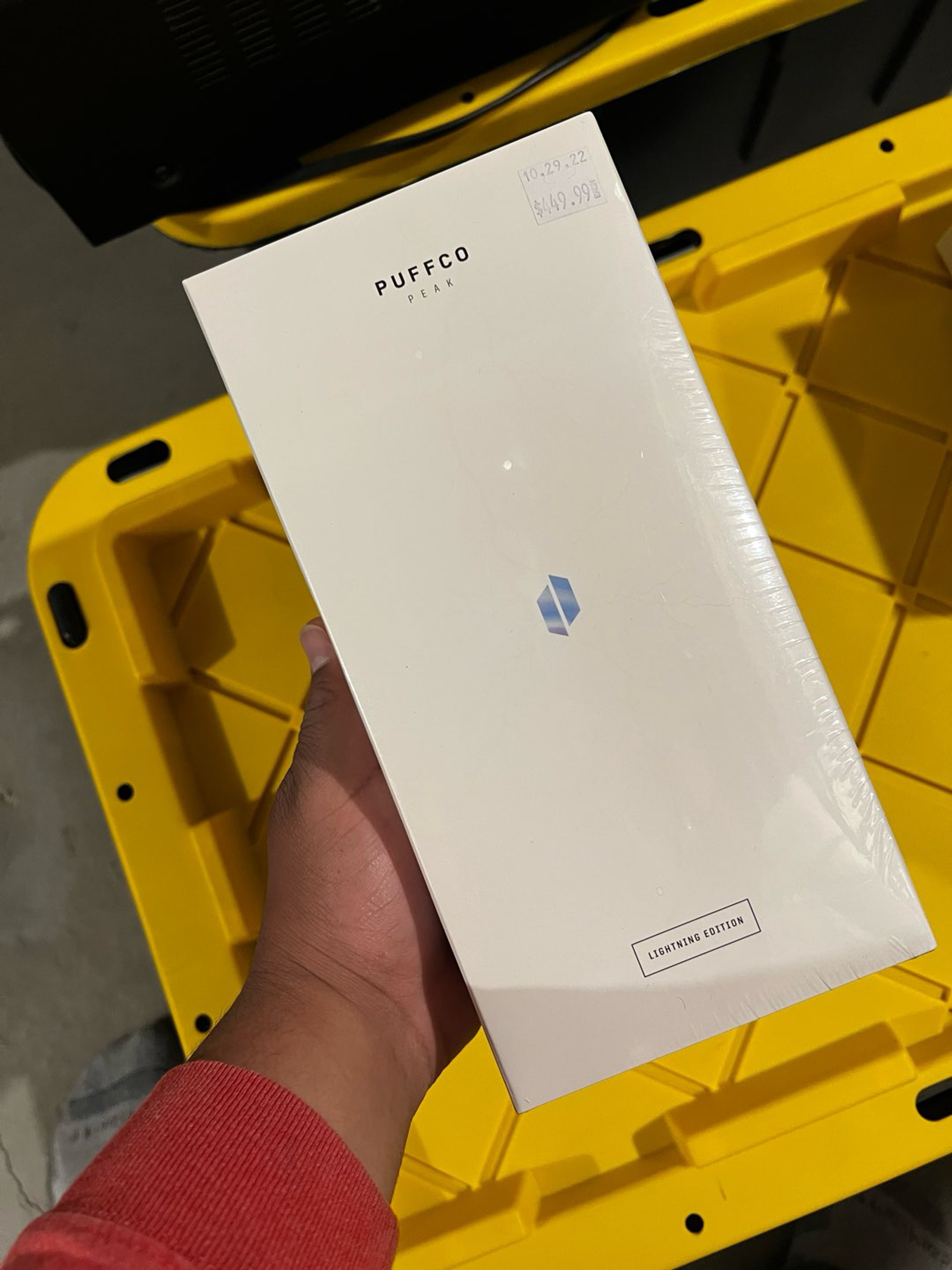 Preview pic of Puffco Peak (rare lucid lightning)