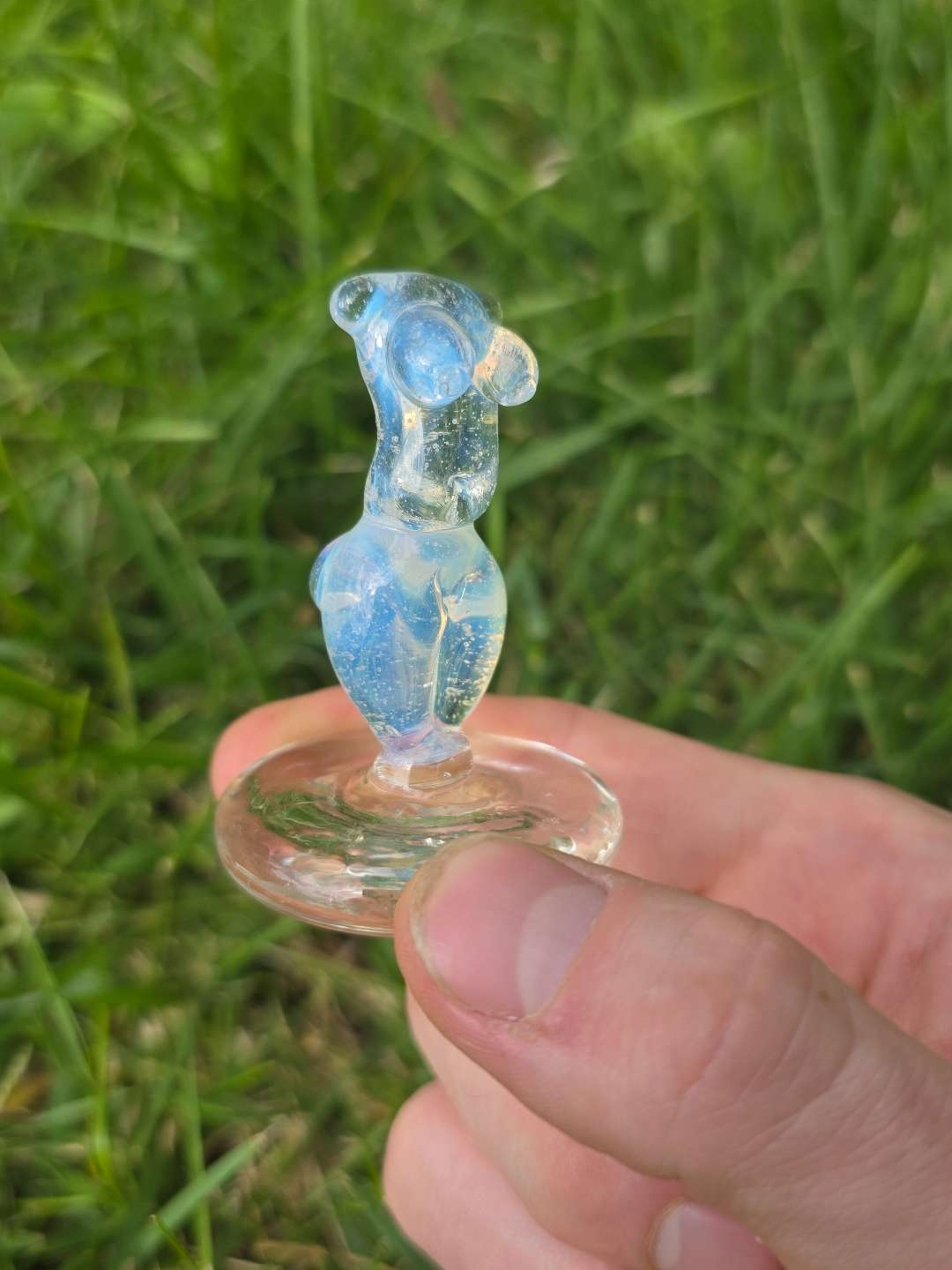 Preview pic of Lady figurine on stand