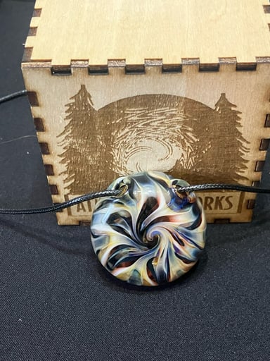 Preview pic of Hollow pendant