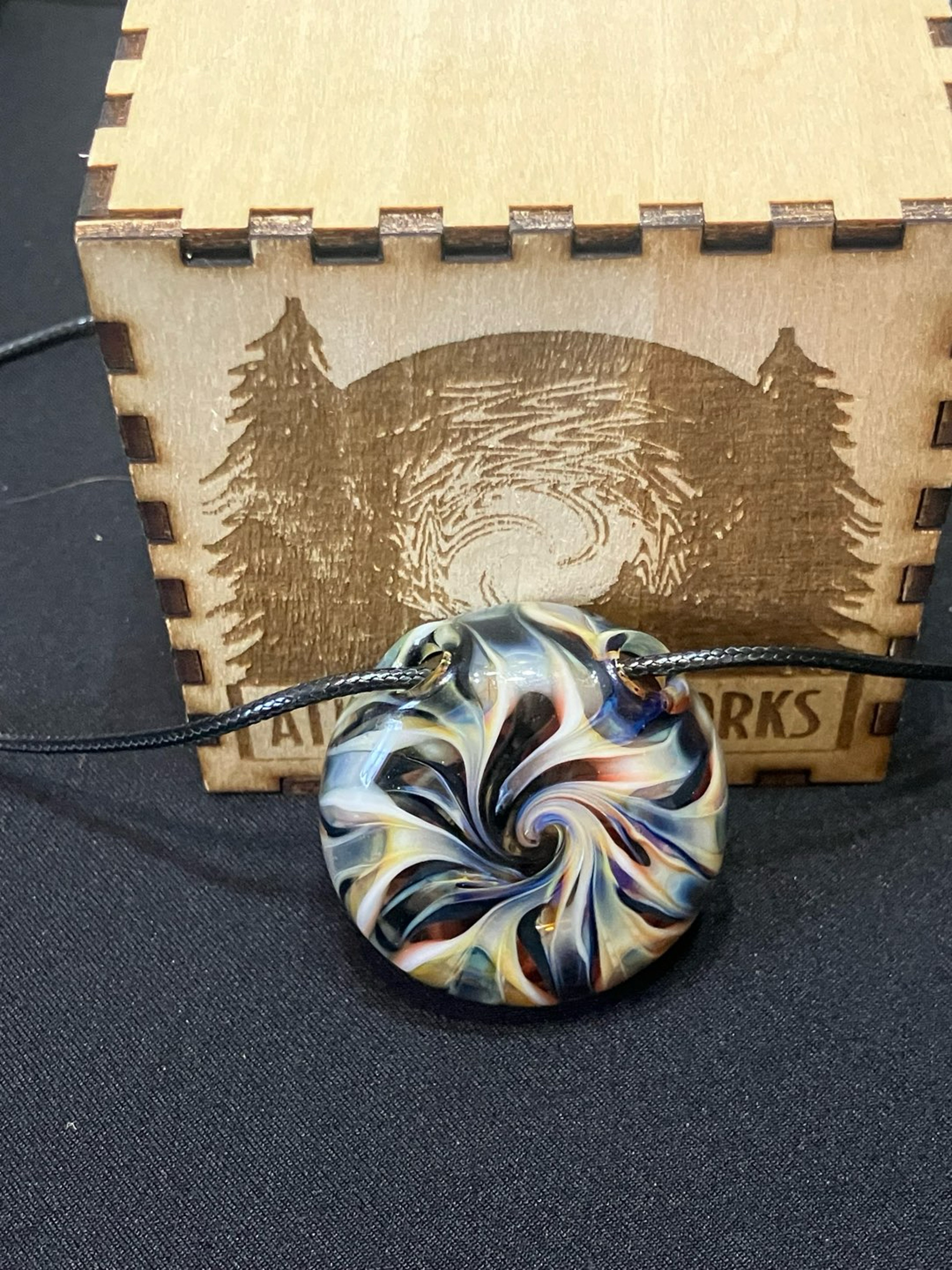 Preview pic of Hollow pendant
