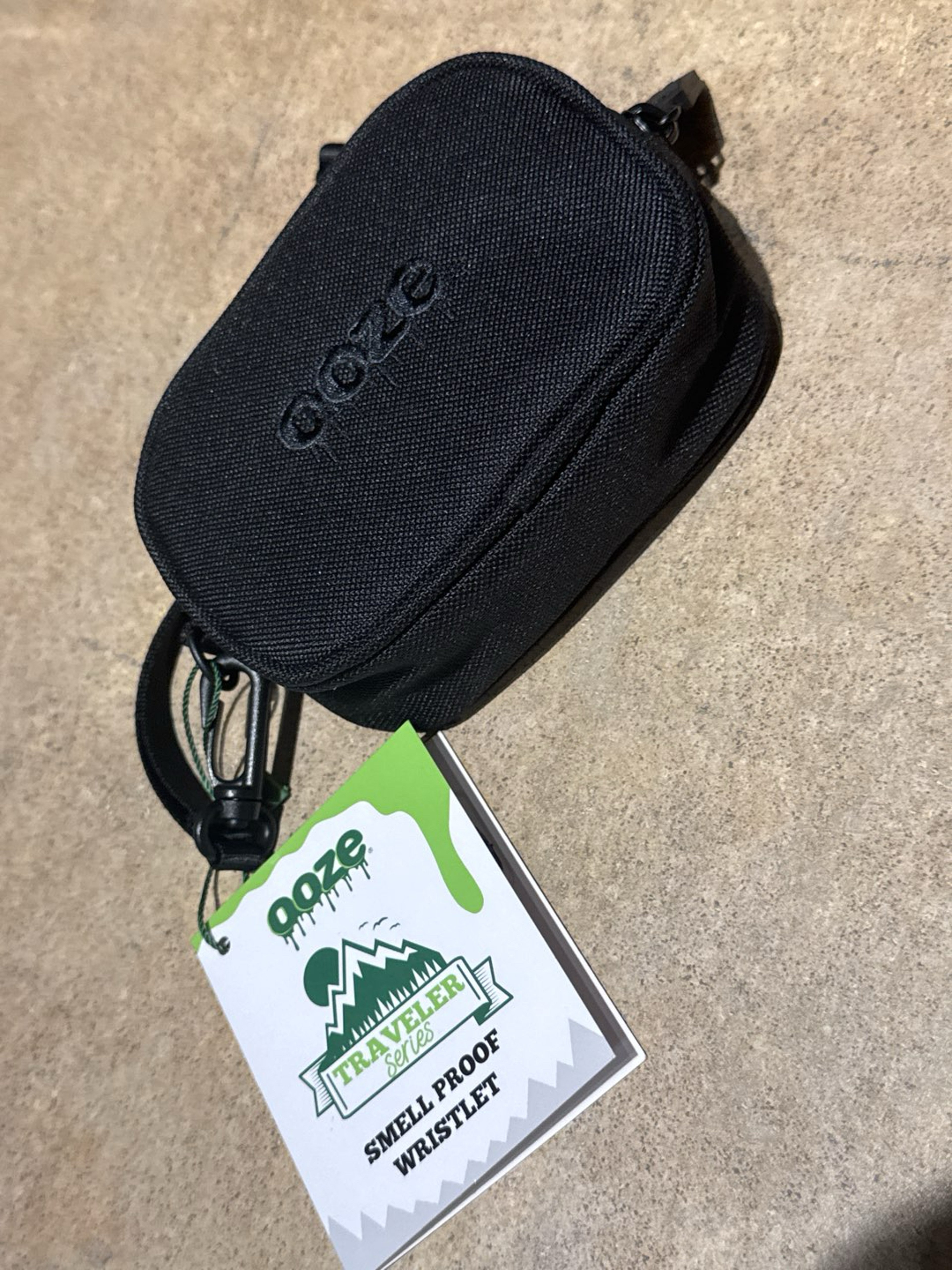 Preview pic of Ooze Wristlet