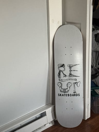 Preview pic of REUP skateboard  deck