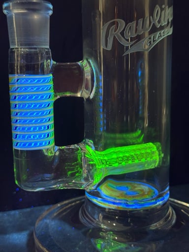 Preview pic of Rawlins glass stemline