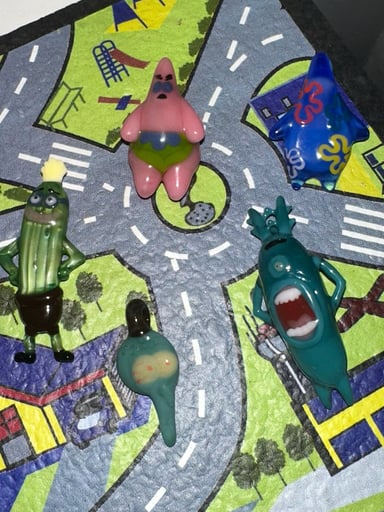 Preview pic of 5 SpongeBob pendants by @lazy_glass