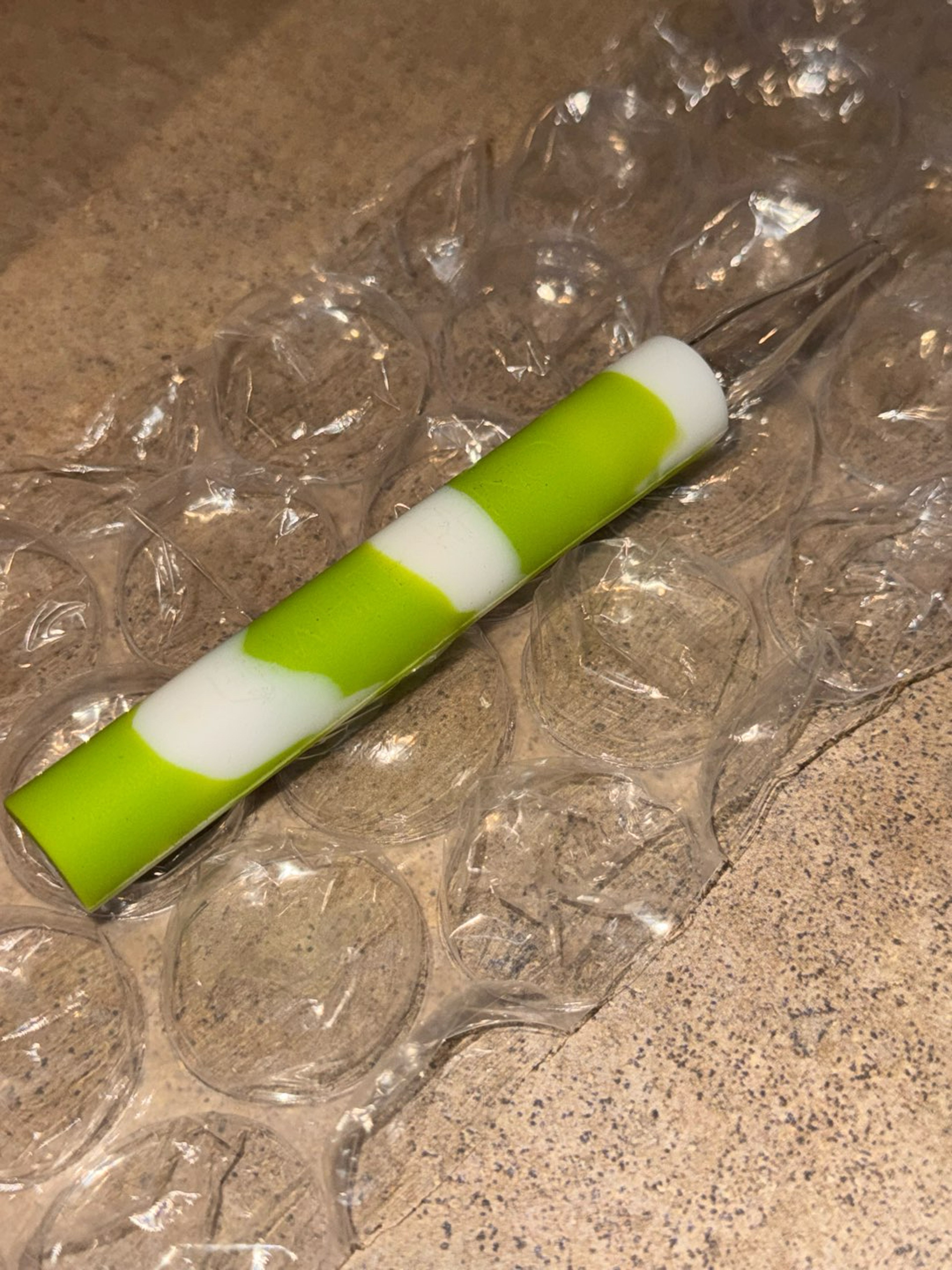 Preview pic of White Rhino Flip Nectar Collector