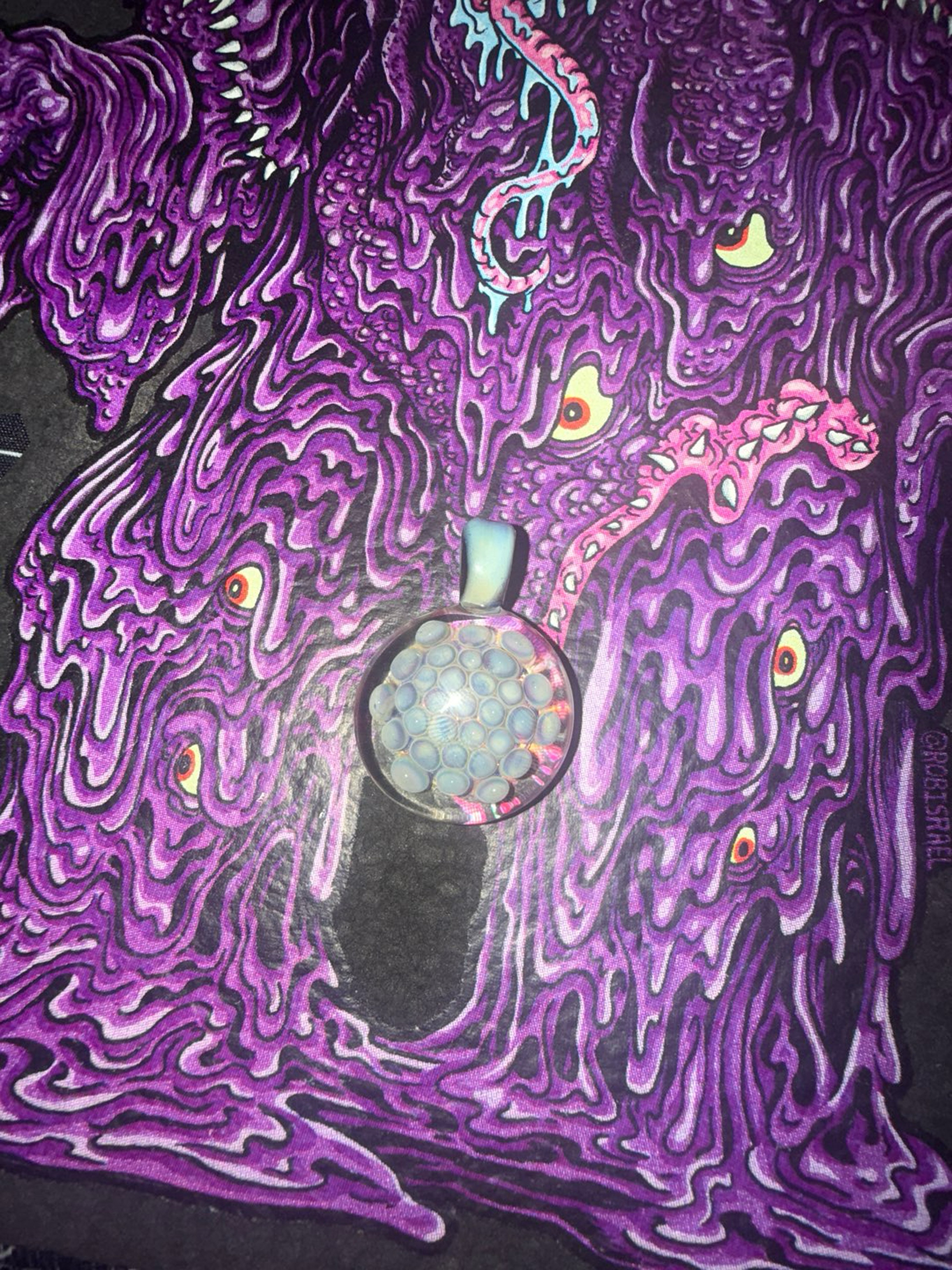 Mindfull glass Implosion pendy image 0