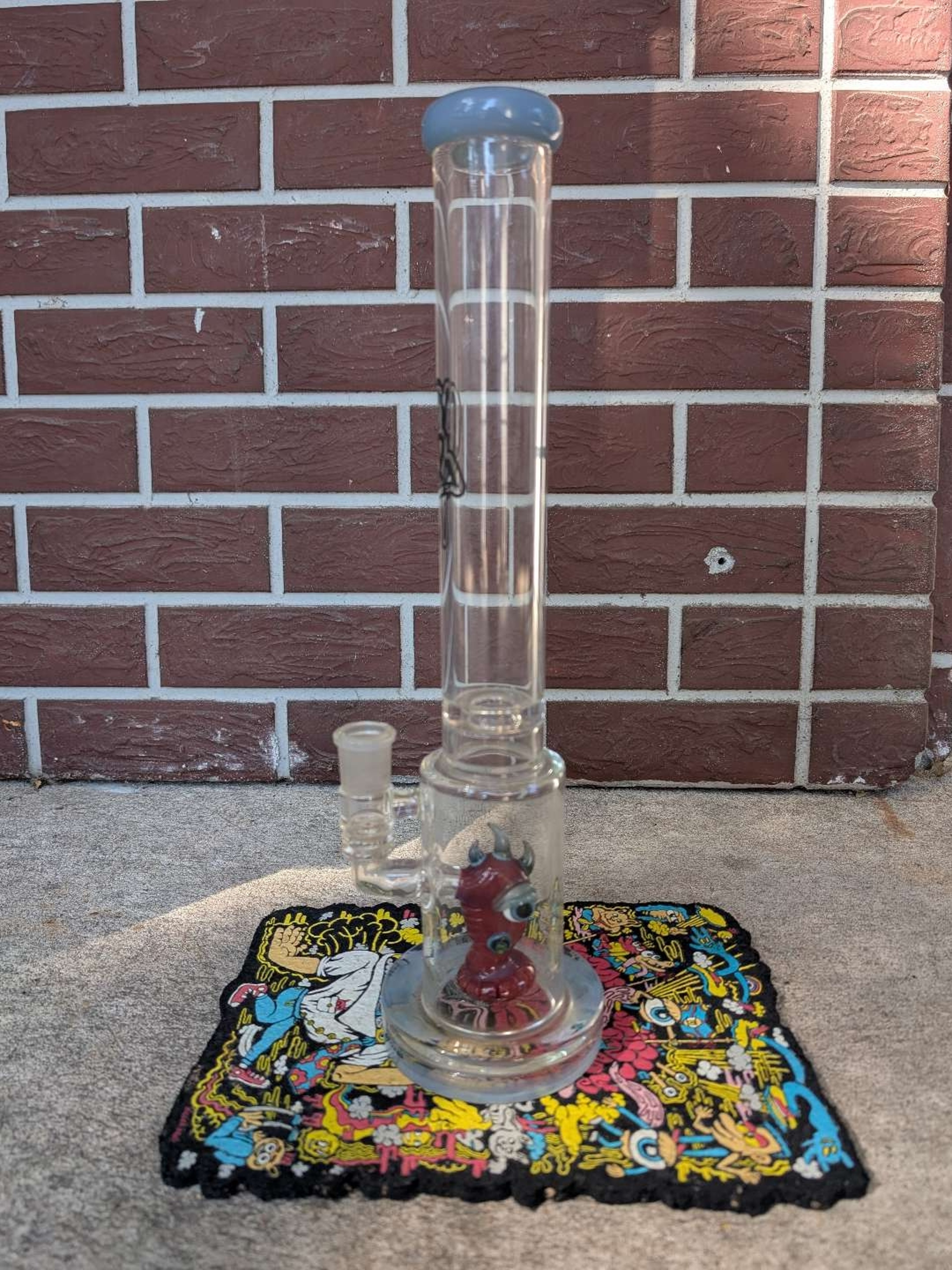 C2 Custom creations monster bong image 0