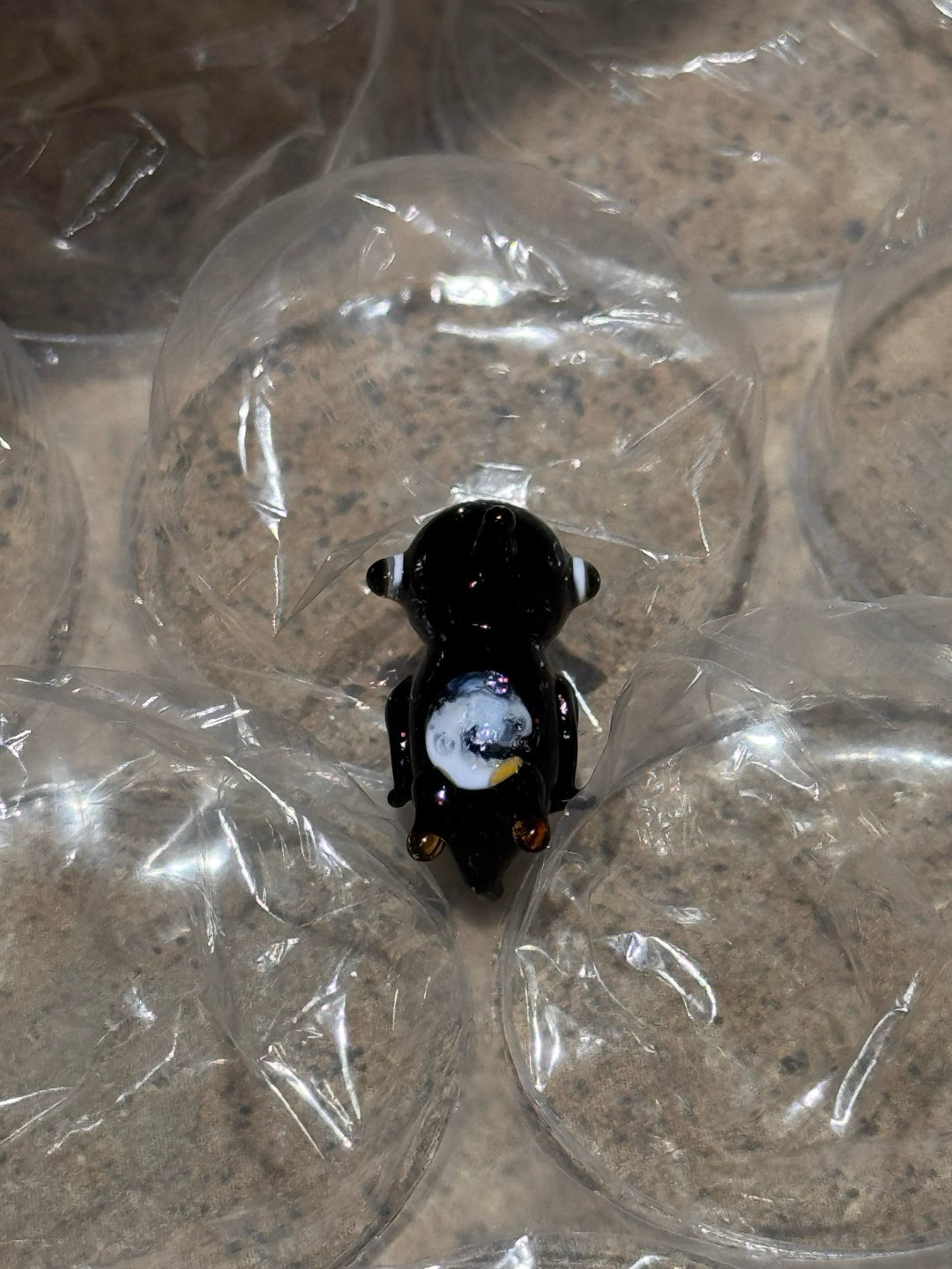 Preview pic of Miniature Glass Penguin