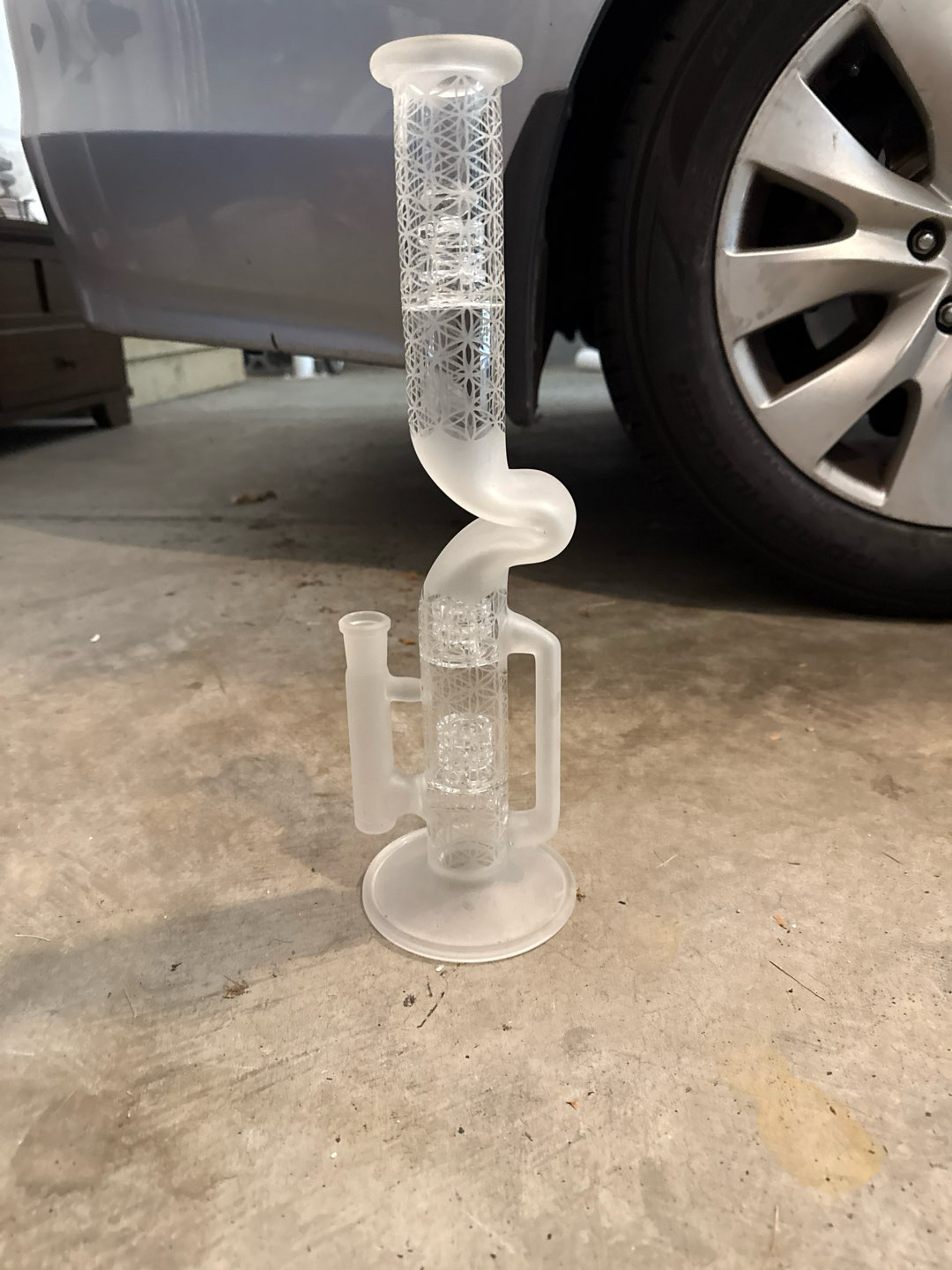 Preview pic of Knob glass mega bendy recycling tube