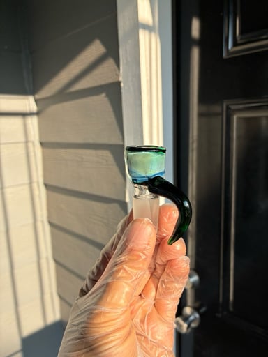 Preview pic of 18mm/4-hole Experimental Green #5 by atreyuglass